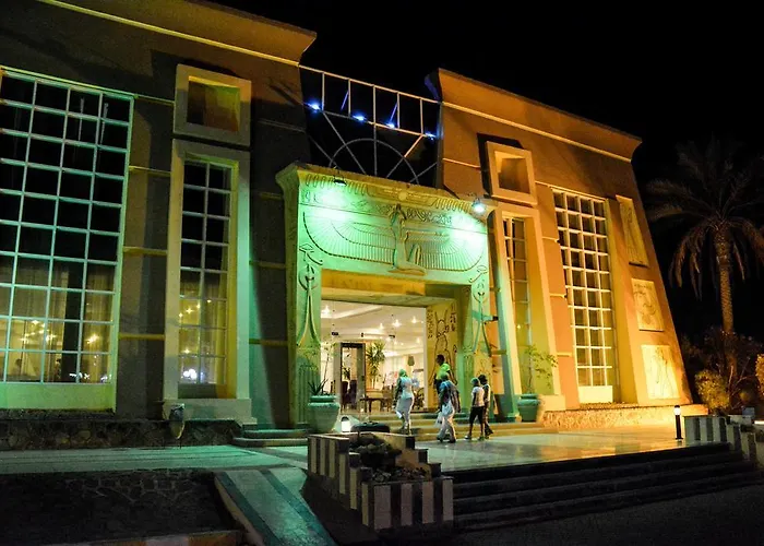 Blue Reef Red Sea Resort